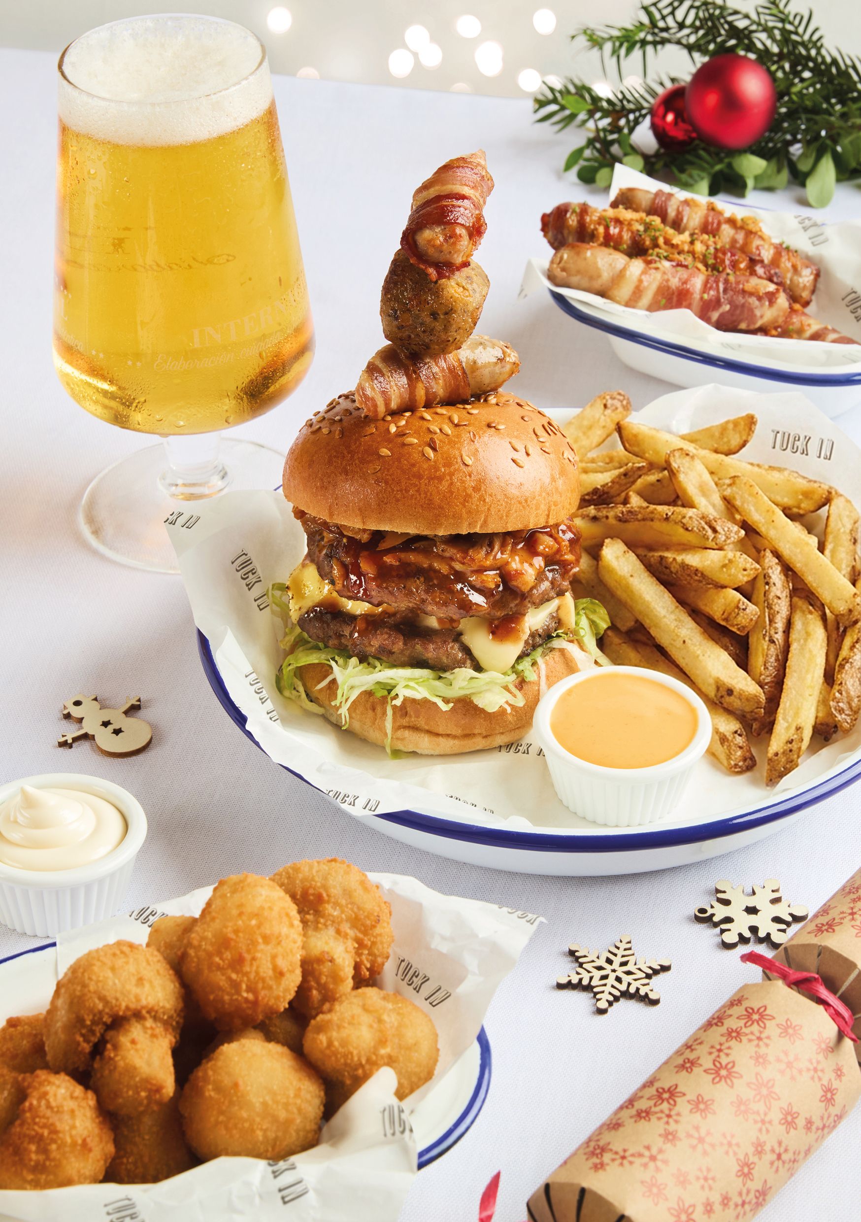 Festive Lunch & Dinner at The Maple Tree in Doncaster